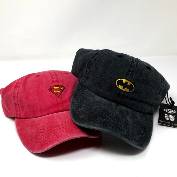 Batman/Superman hats - Picture 3 of 4